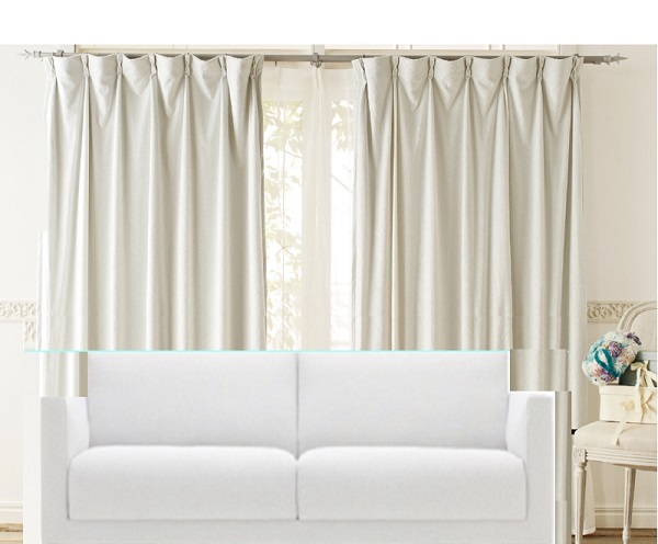 �\�t�@�[�̐F�ς��O